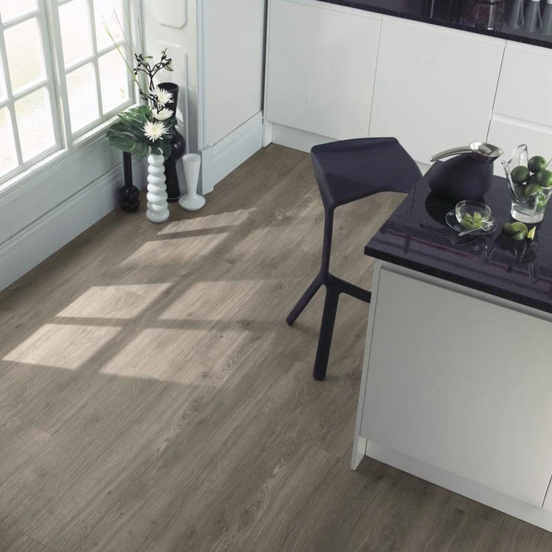 Amtico-Weathered-Oak-room.jpg.webp