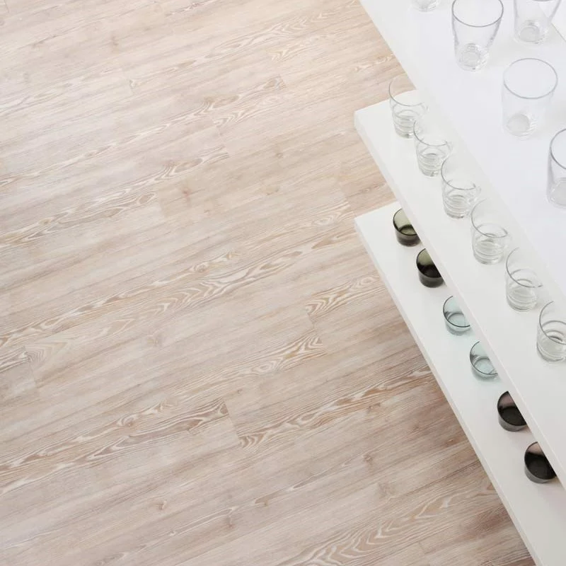 Amtico-Worn-Ash-room.jpg-1.webp