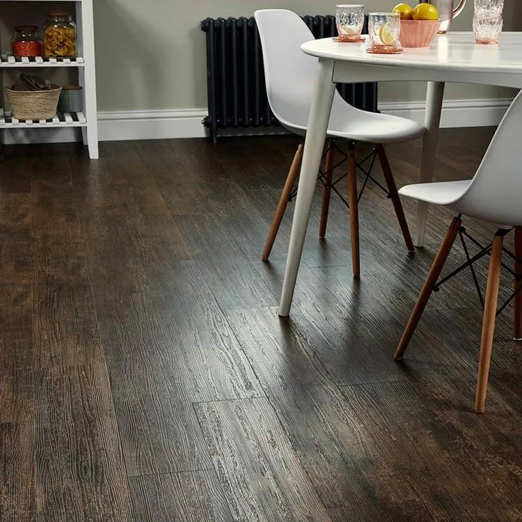 amtico-click-smart-sb5w3014-chapel-oak.jpg.webp